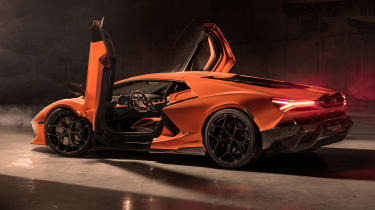 美品 LAMBORGHINI Pilota Ufficiale EXL ベスト Lamborghini boss details 2023 super-hybrid and new models | Autocar